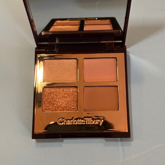 Charlotte Tilbury Pillow Talk Palette - Picture 7 of 10